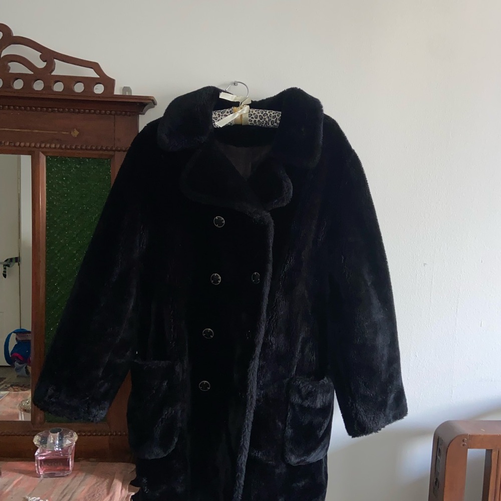 1960s Gorgeous Fuzzy Black Faux Fur Velour Coat